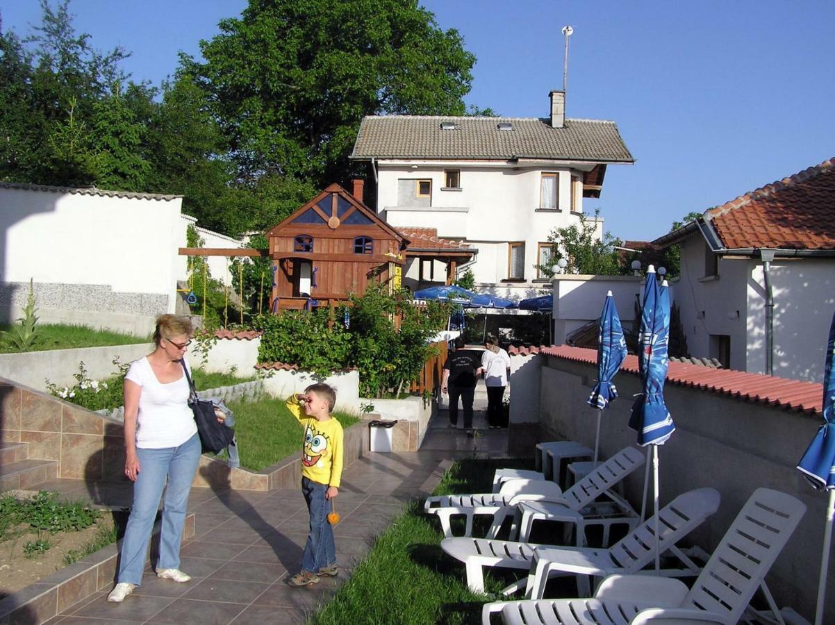 Hotel Aleksievata Kashta Gurgulyat Zewnętrze zdjęcie